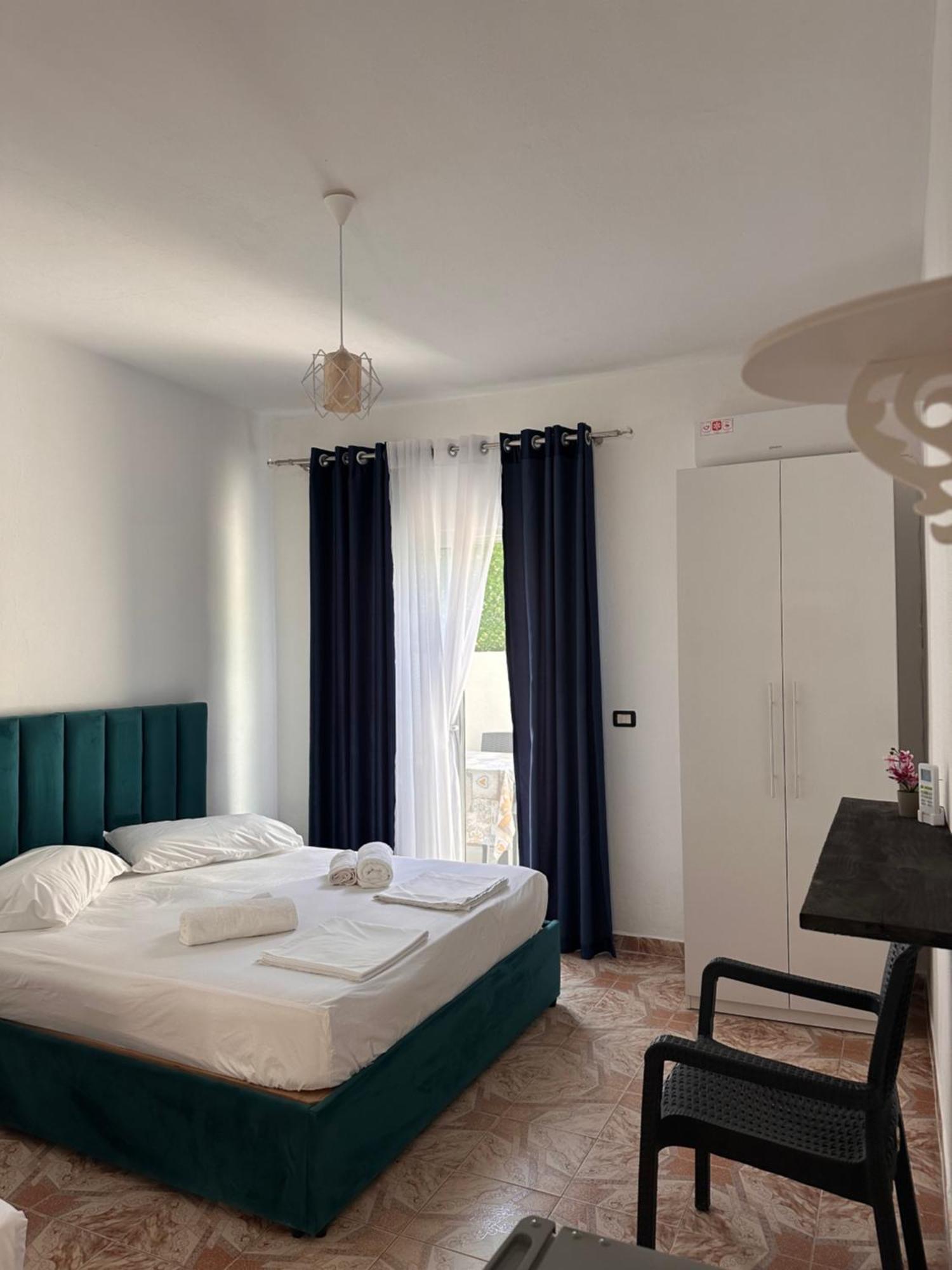 Mabel Rooms Дуррес Экстерьер фото