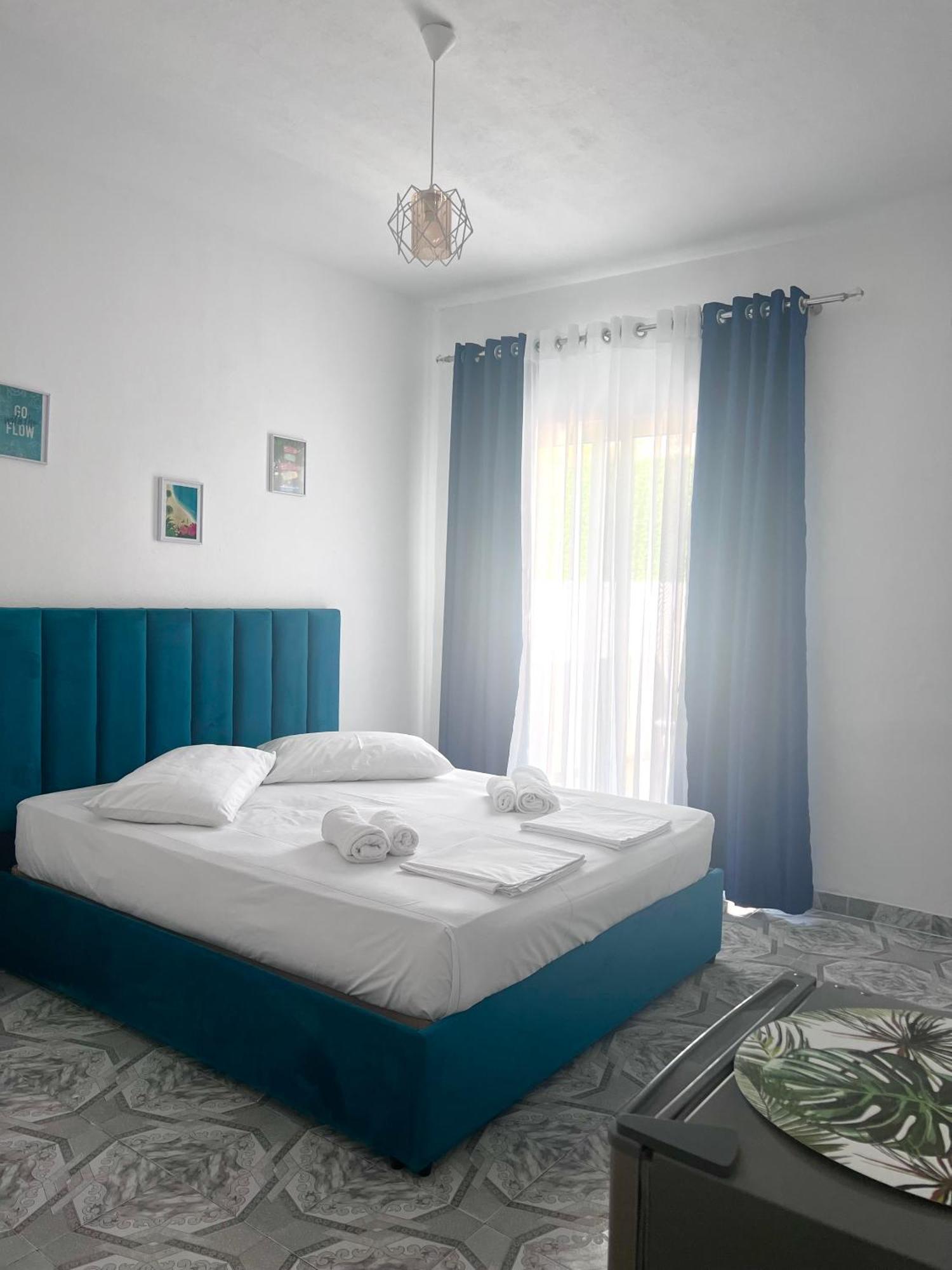 Mabel Rooms Дуррес Экстерьер фото